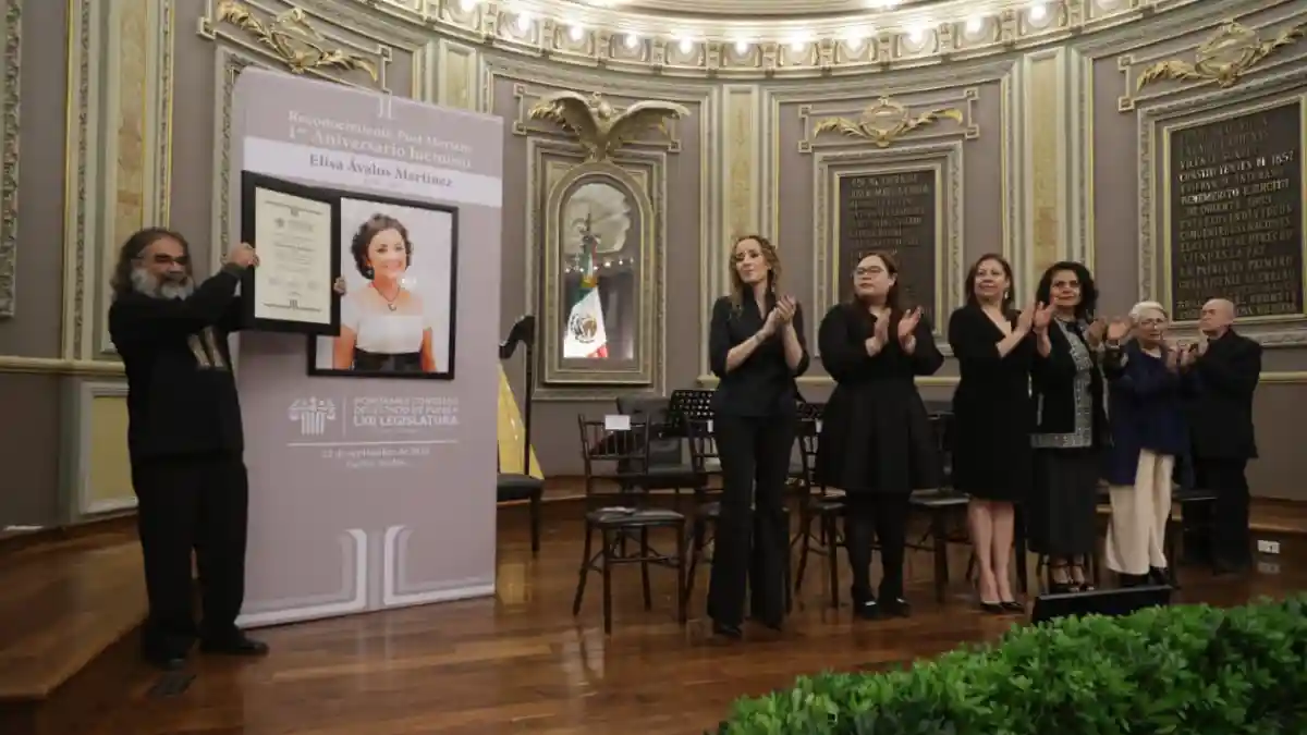 Rinde Congreso homenaje post mortem a Elisa Ávalos; su legado y arte es de los y las poblanas: Laura Artemisa