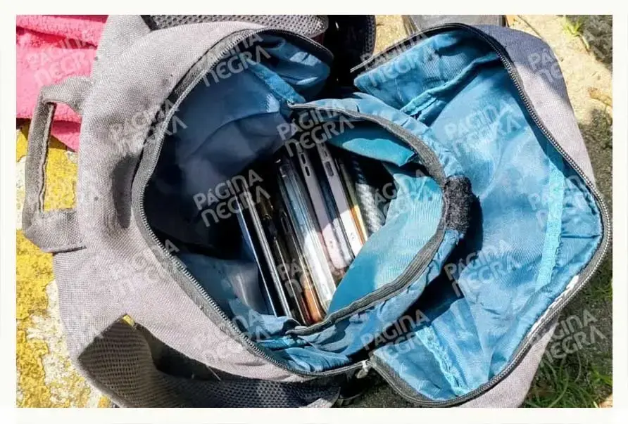 Detienen a carteristas en unidad de RUTA Puebla; les aseguran 20 celulares