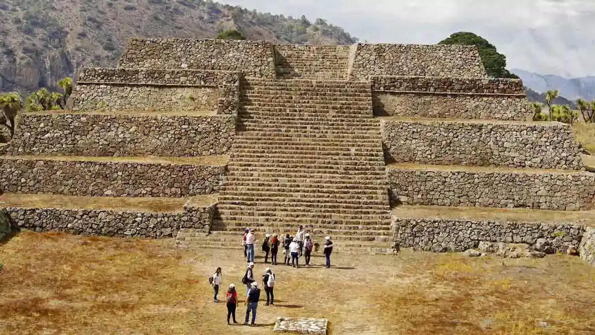 Gobierno de Puebla anuncia “La Ruta del Mundial” con viajes de CDMX a Cantona y Cholula