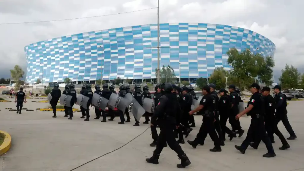 Autoridades realizan operativo durante partido y concierto en zona de los Estadios de Puebla