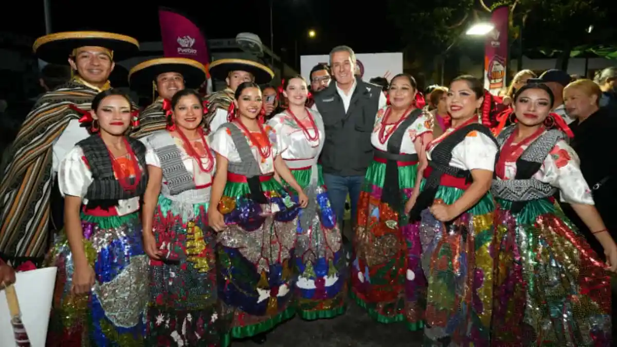 Puebla Brilla en San Jerónimo Caleras; Inaugura Pepe Chedraui modernización de 618 luminarias LED