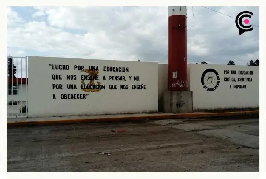 Denuncian por despido, desestabilización y corrupción a tesorero y docente del bachillerato Calmécac de Huejotzingo  