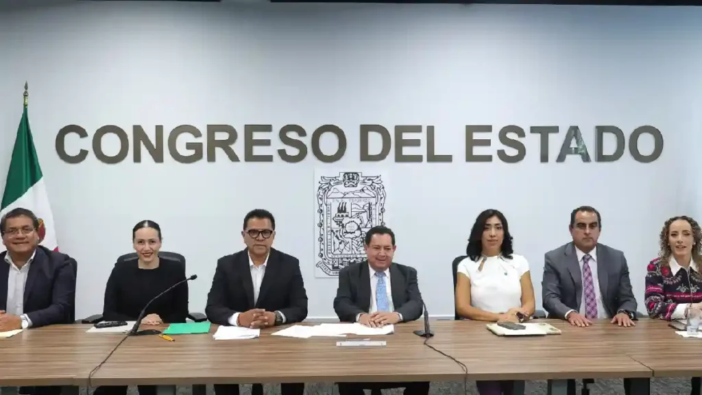 Avalan en Comisión de Desarrollo Económico del Congreso exhorto para fortalecer industria textil