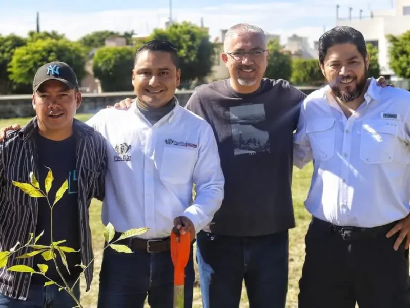 Continúa Gobierno de la Ciudad reforestando colonias de la capital con 590 árboles