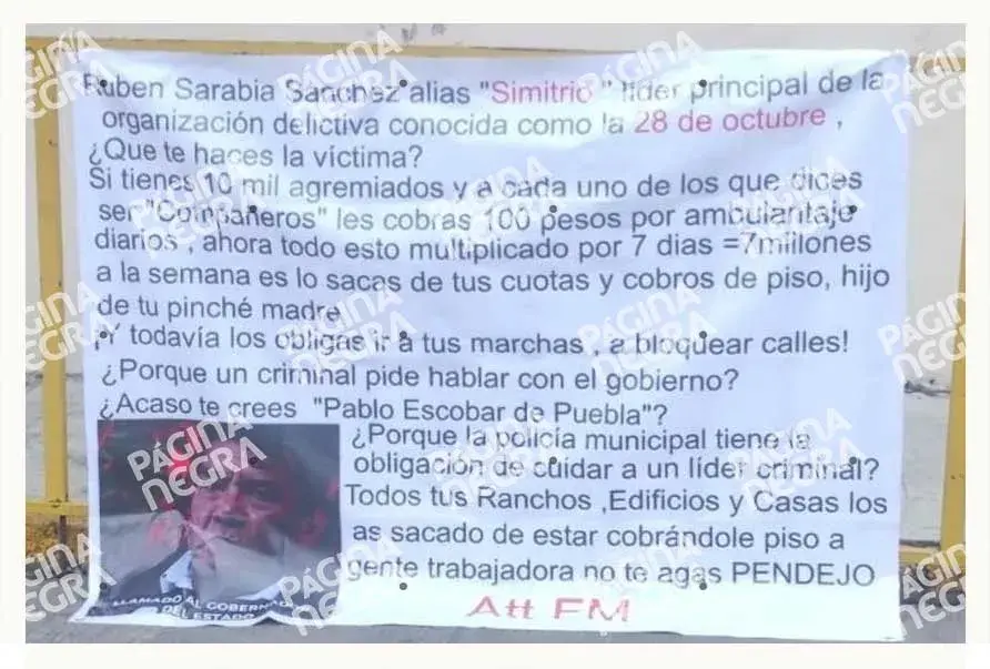 Familia Michoacana deja narcomanta dedicada a Simitrio en escuela Emperador Moctezuma de Puebla