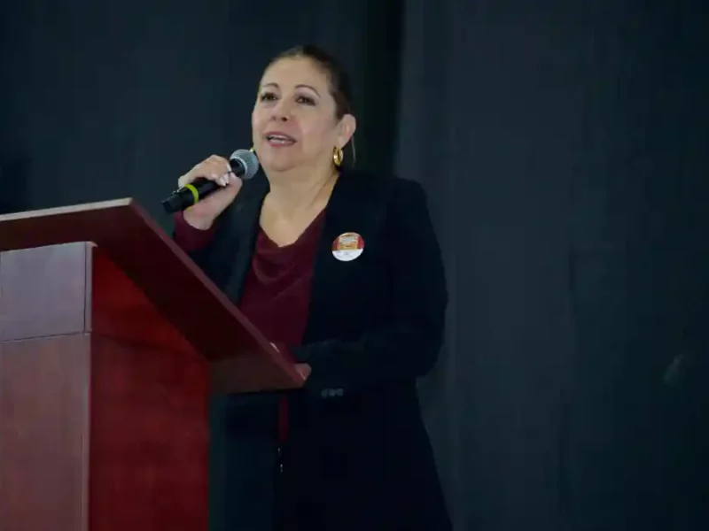 Cuentan maestras y maestros con una aliada en el Congreso: Laura Artemisa