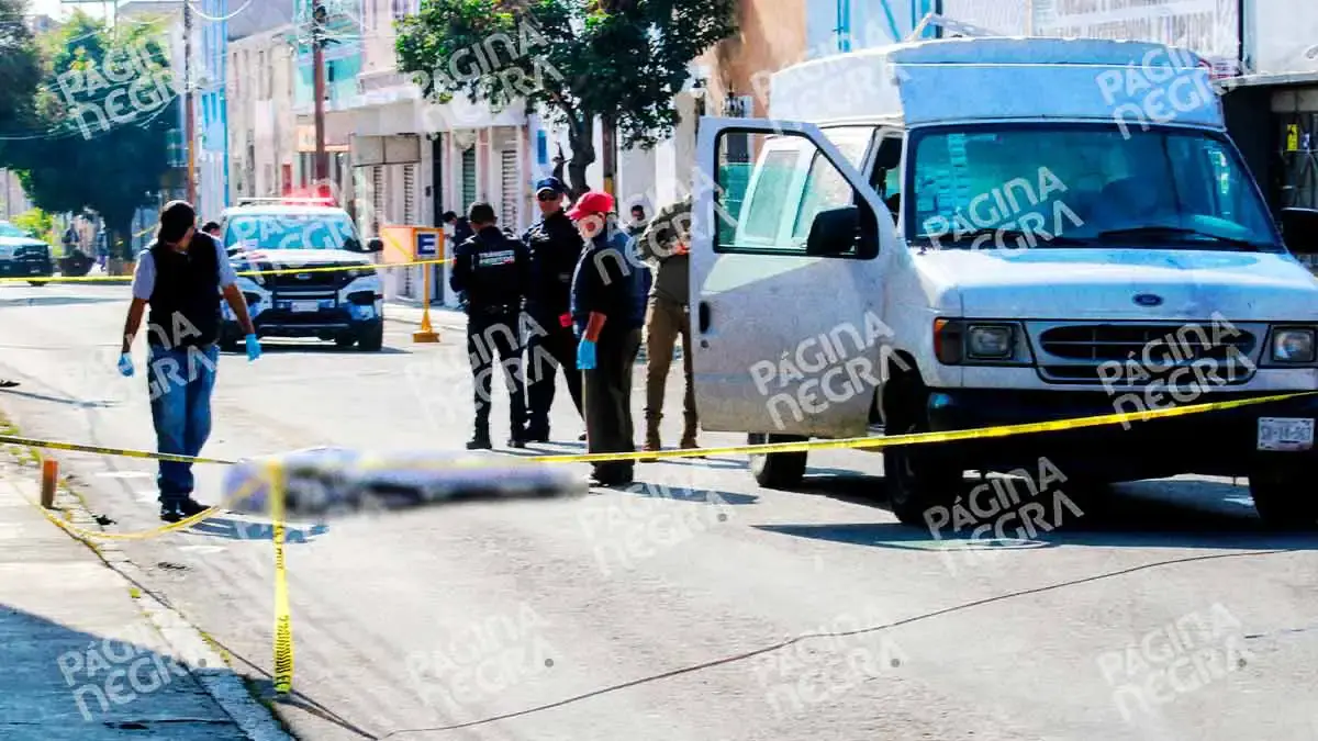 Atropella y mata a peatón en el Centro Histórico de Puebla; automovilista responsable se fugó