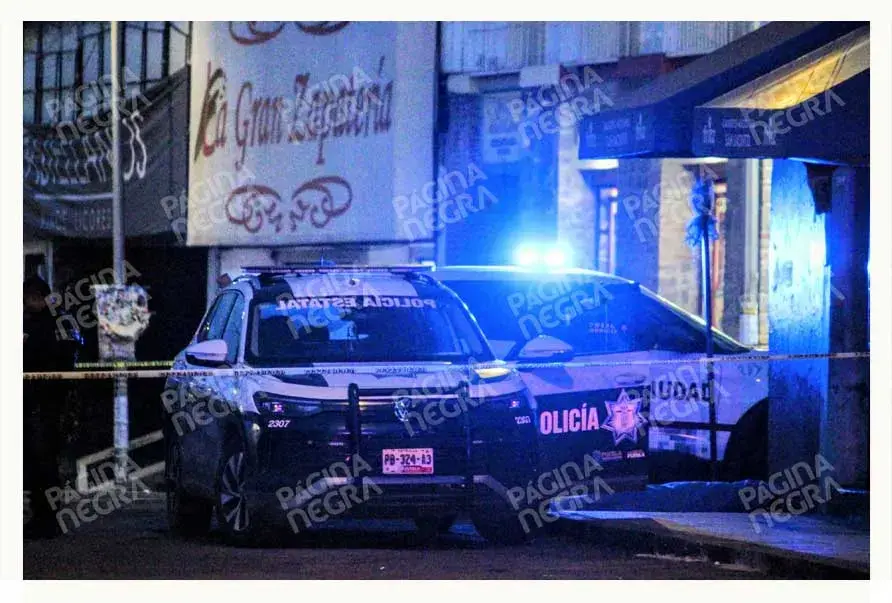 A puñaladas matan a un hombre en el Barrio de La Luz, Puebla