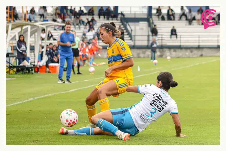 Club Puebla Femenil mejora, pero Tigres las golea 3-0