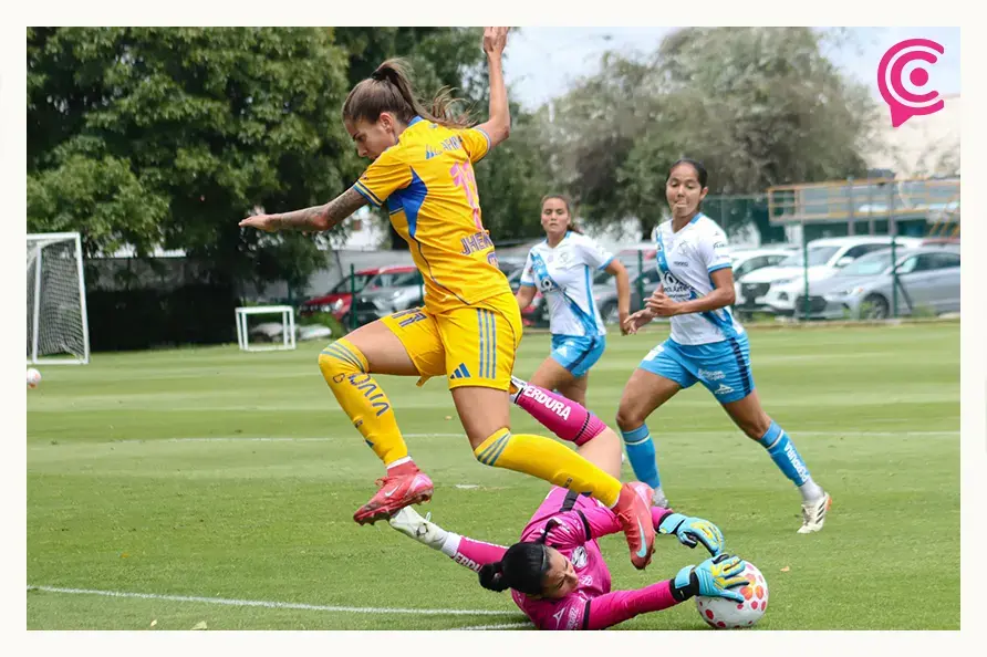 Club Puebla Femenil mejora, pero Tigres las golea 3-0