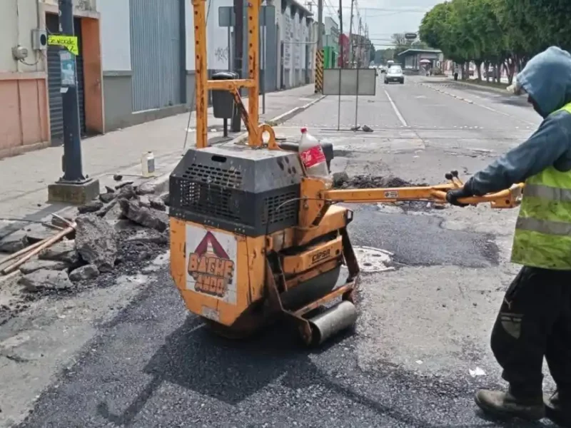 Campaña Capitalina Bacheando Puebla: trabajo permanente en materia infraestructura vial