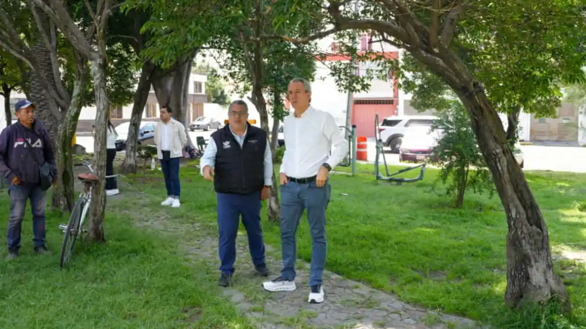 Inspecciona Pepe Chedraui labores de chapeo y rehabilitación en el parque Las Palmas