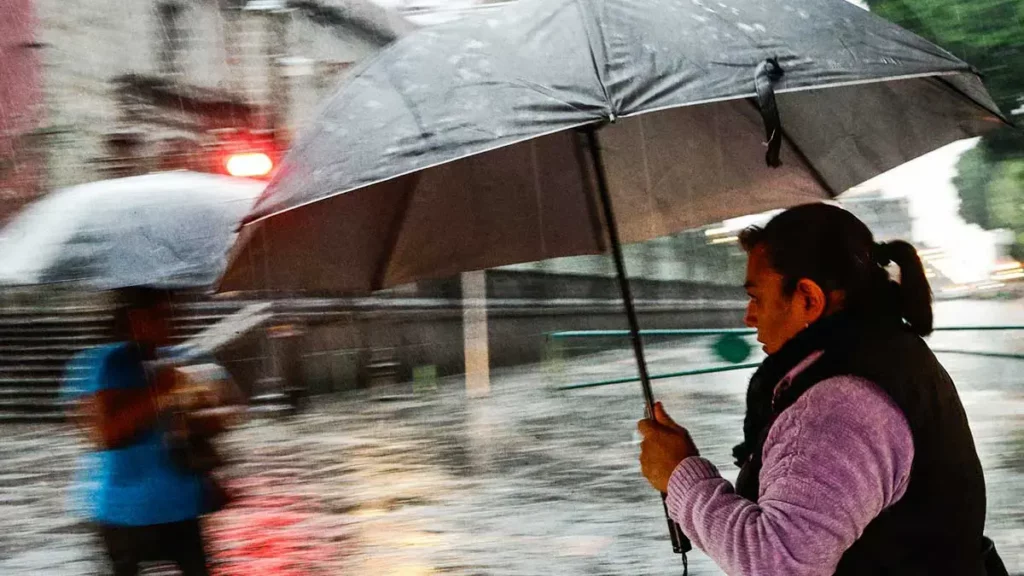 Gobierno de la Ciudad mantiene vigilancia constante ante el avance del huracán Priscilla