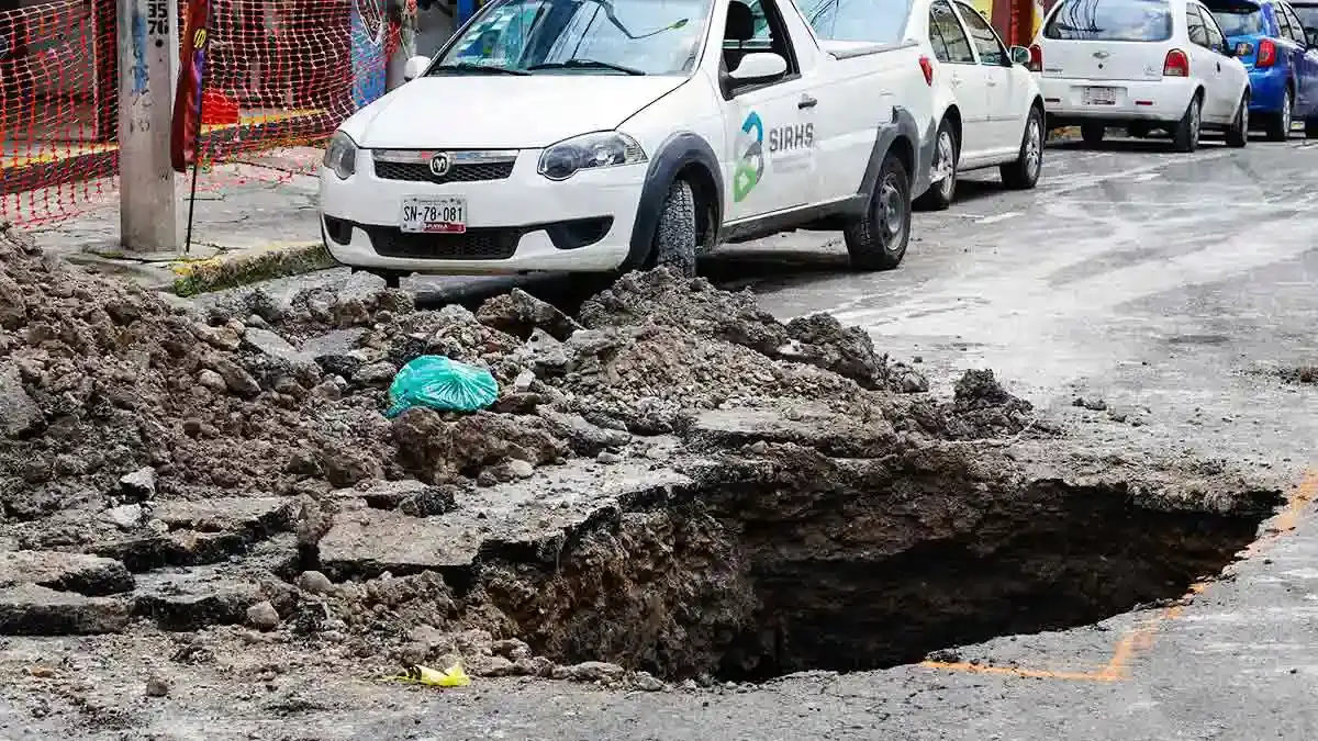 Ayuntamiento de Puebla invertirá tres mdp para atender 11 socavones; la mayoría en juntas auxiliares