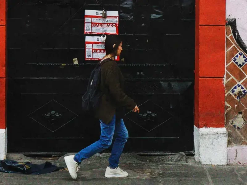 Ayuntamiento de Puebla clausuró ocho negocios irregulares con venta de alcohol en operativos nocturnos