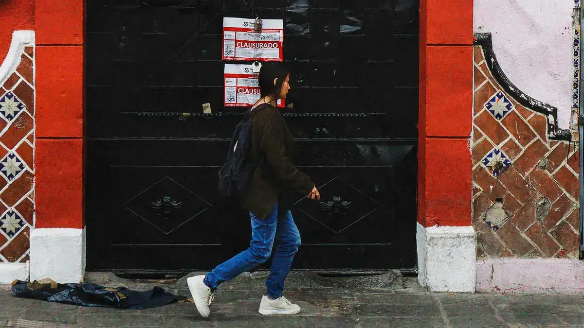 Ayuntamiento de Puebla clausuró ocho negocios irregulares con venta de alcohol en operativos nocturnos