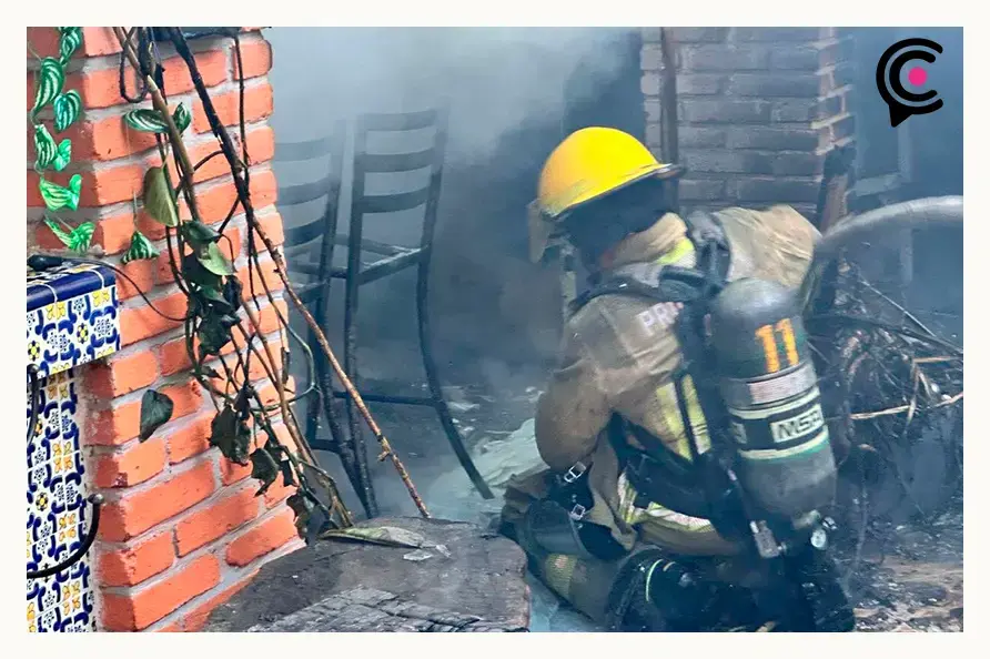 Incendio en “La Cantinita" dejó una víctima calcinada en Aquiles Serdán, Puebla