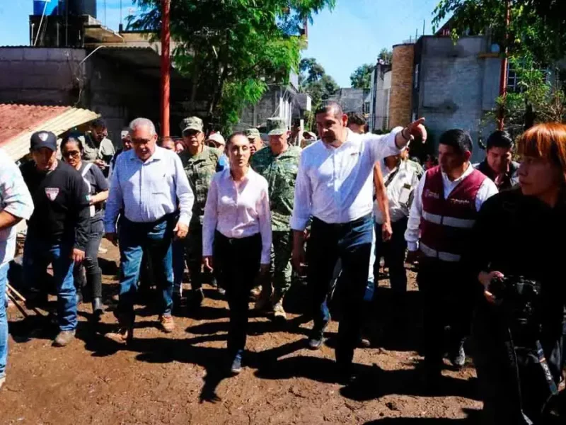 Desde Huauchinango, Claudia Sheinbaum promete a damnificados no dejarlos desamparados tras las lluvias