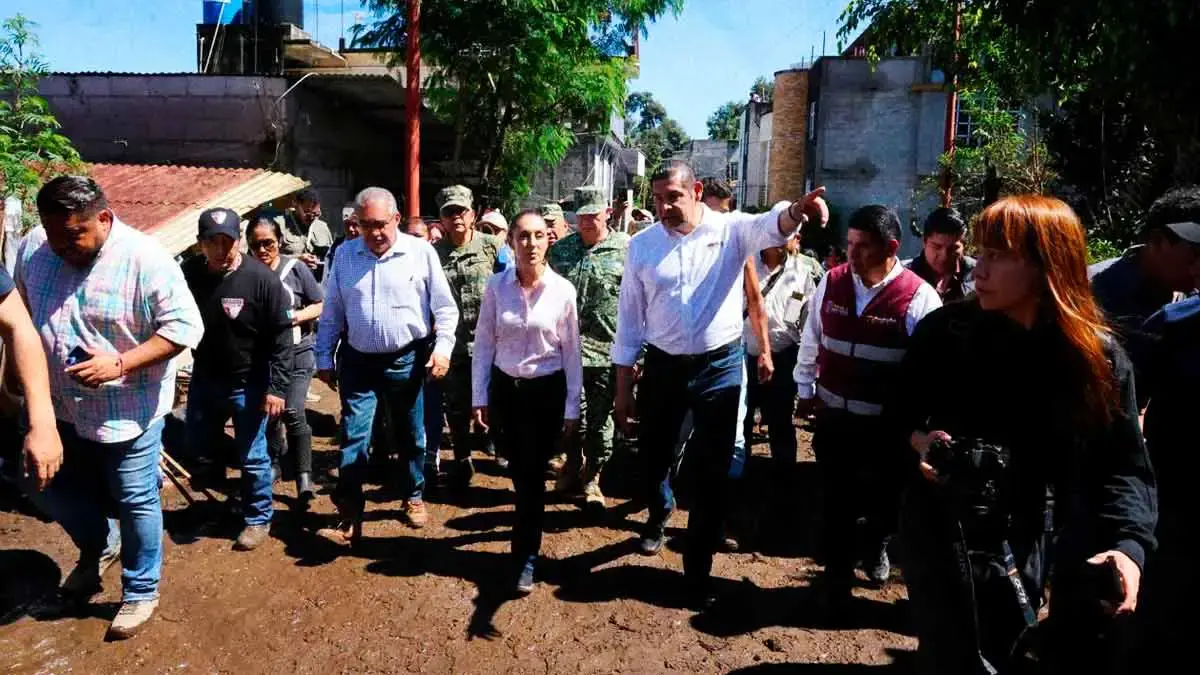 Desde Huauchinango, Claudia Sheinbaum promete a damnificados no dejarlos desamparados tras las lluvias