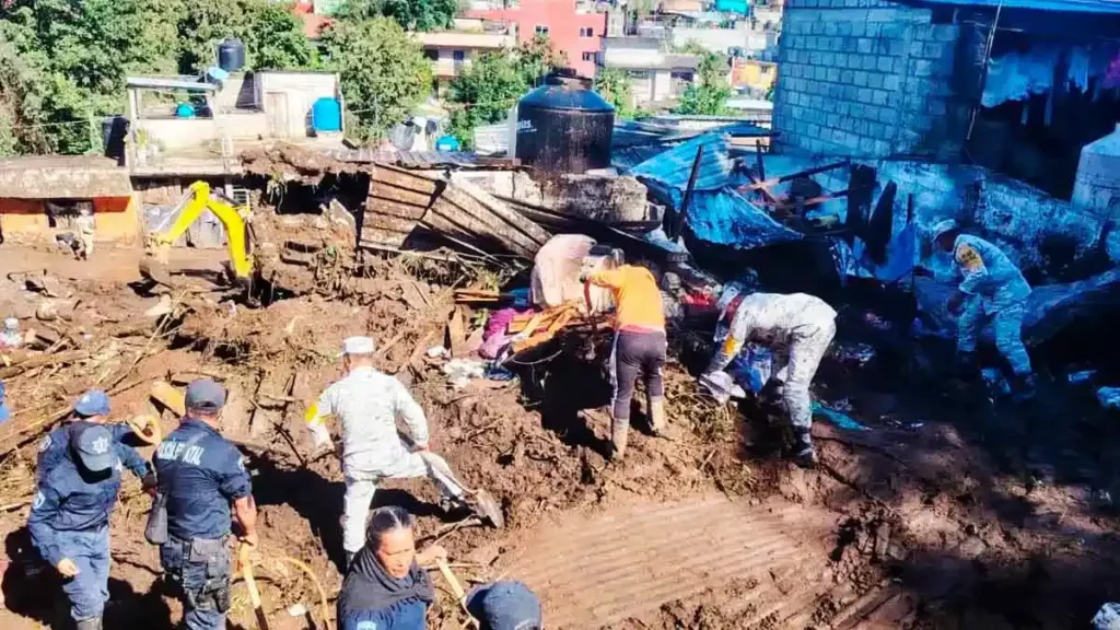Sube a 12 el número de muertos y 11 desaparecidos en la Sierra Norte de Puebla