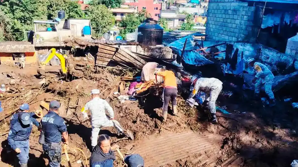 Sube a 12 el número de muertos y 11 desaparecidos en la Sierra Norte de Puebla