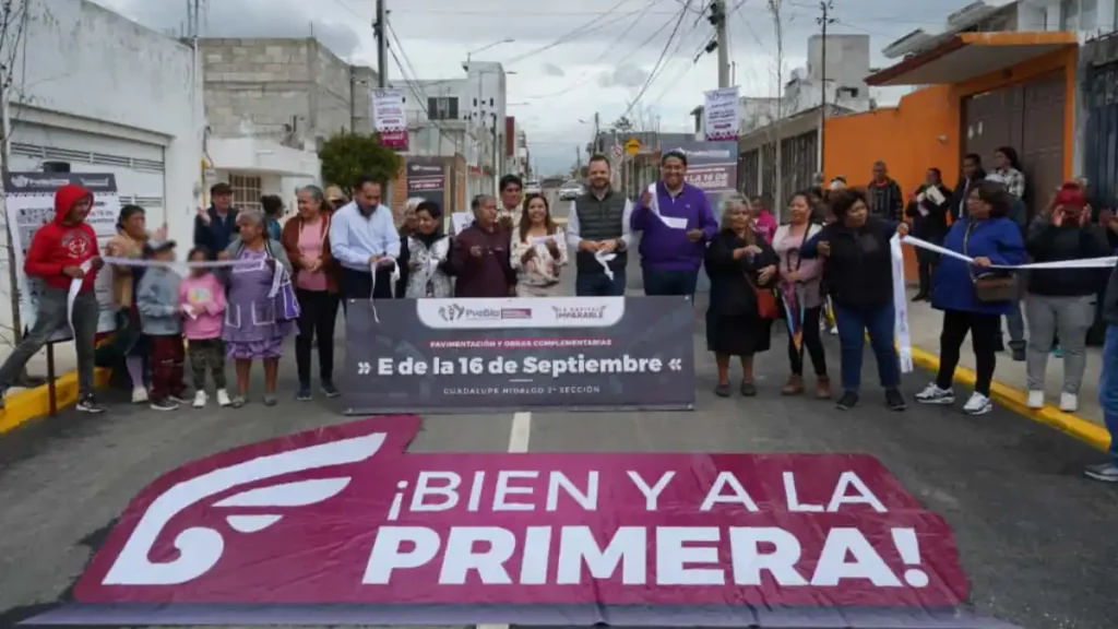 Entrega Gobierno de la ciudad infraestructura vial en la colonia Guadalupe Hidalgo Segunda Sección