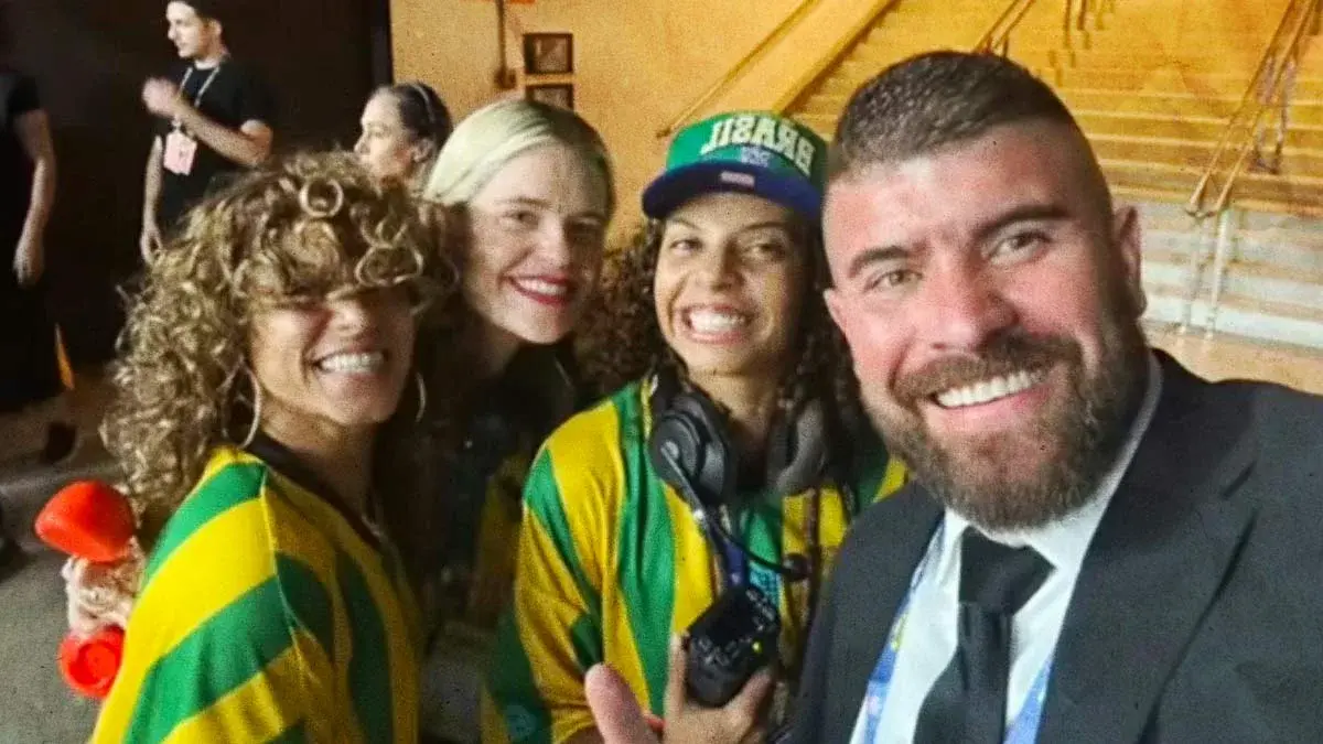 Presidente municipal de Piaxtla, Puebla, viaja a Brasil para juego de la NFL