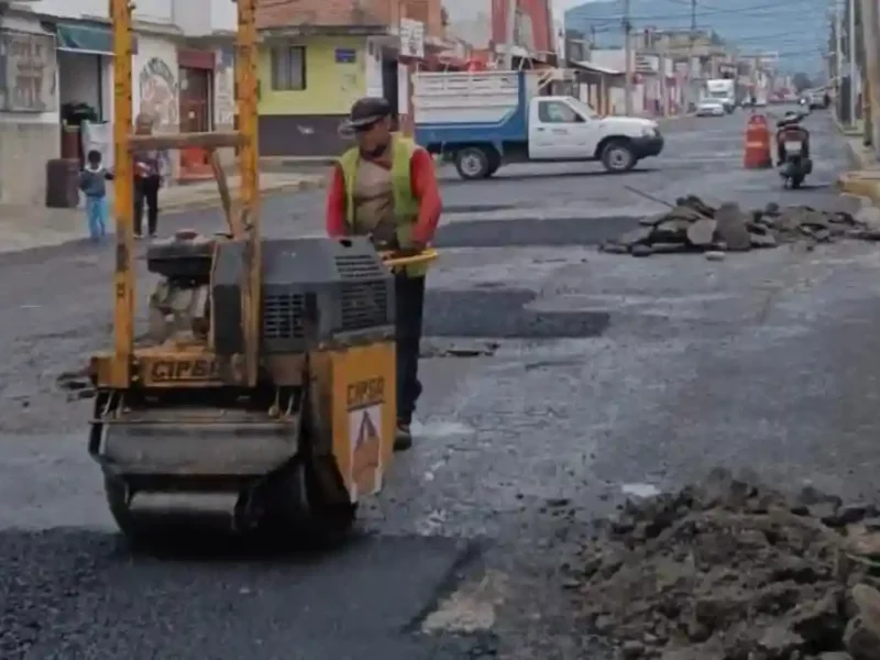 Campaña Capitalina Bacheando Puebla: mantenimiento vial 24/7