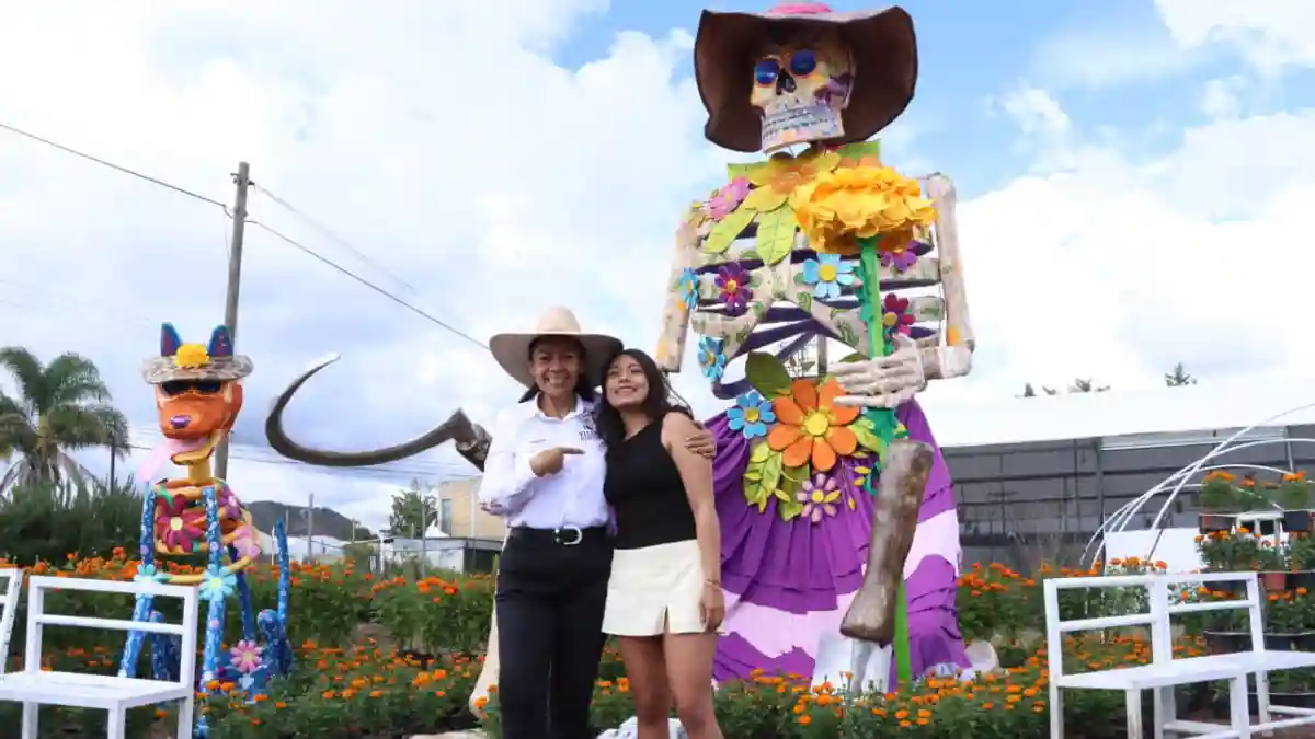 Ariadna Ayala, presidenta de Atlixco, impulsa el arte y la tradición en el Valle de Catrinas 2025