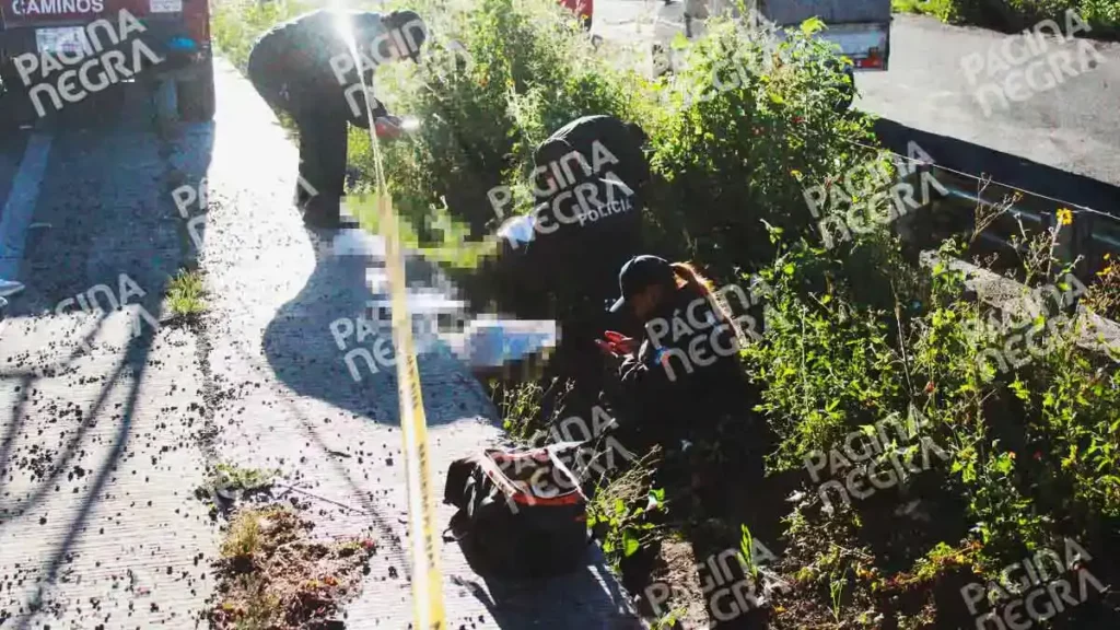 Motociclista murió tras salirse del camino en la autopista México-Puebla