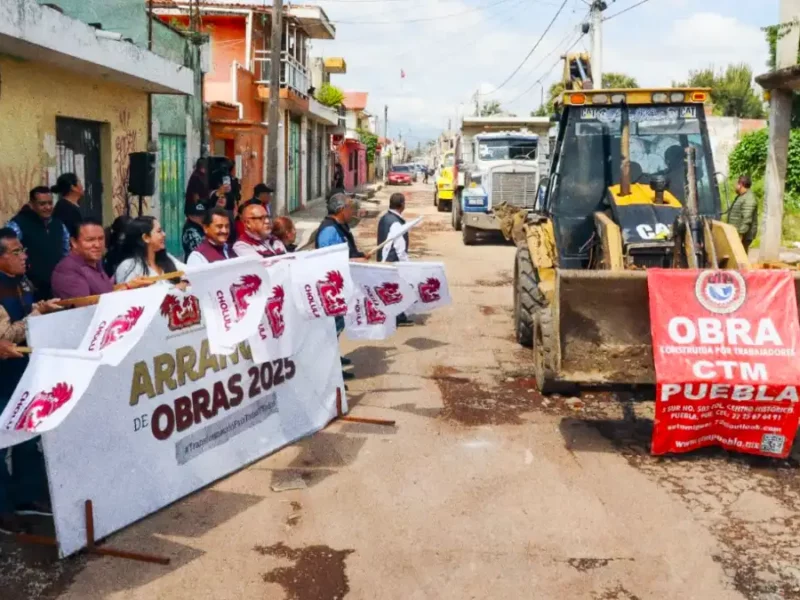 "No sólo pavimentamos calles, dignificamos la vida de las y los cholultecas": Tonantzin Fernández