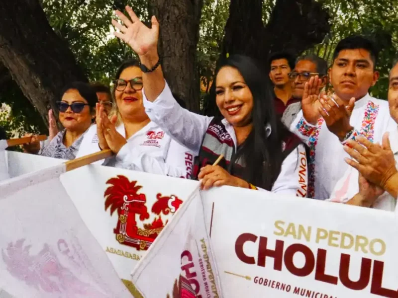 Con diálogo y cercanía, Tonantzin Fernández cumple una petición histórica en Santiago Momoxpan