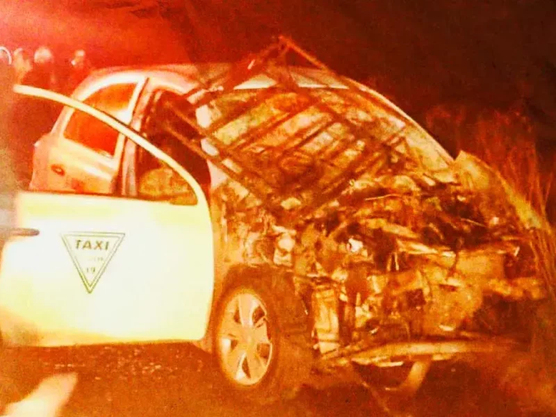 Taxista murió prensado en Tlachichuca, Puebla; automovilista implicado huyó