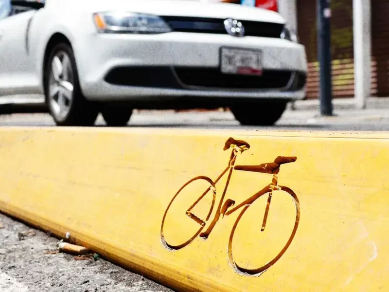 Usuarios de ciclovías de Puebla acusan abandono y falta de mantenimiento