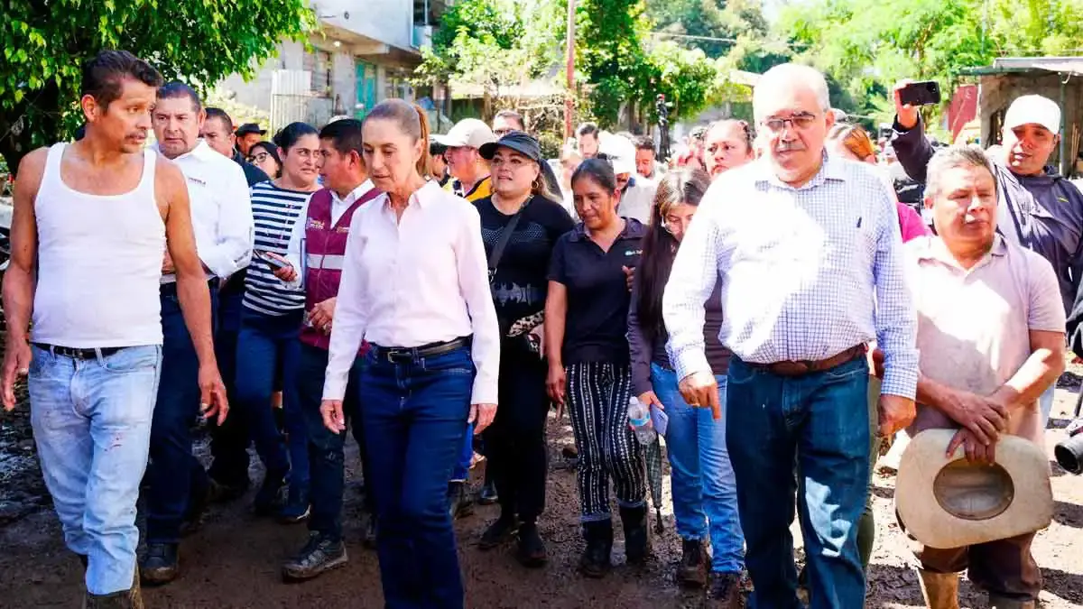 Alcalde de Huauchinango ordena vigilar apoyo de funcionarios públicos a través de Facebook