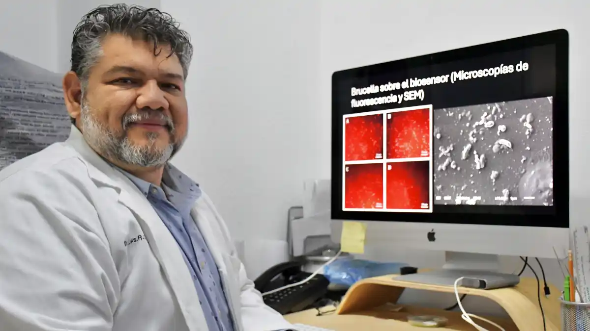 Investigador de la Facultad de Ciencias Biológicas desarrolla biosensores para detectar bacterias patógenas y toxinas
