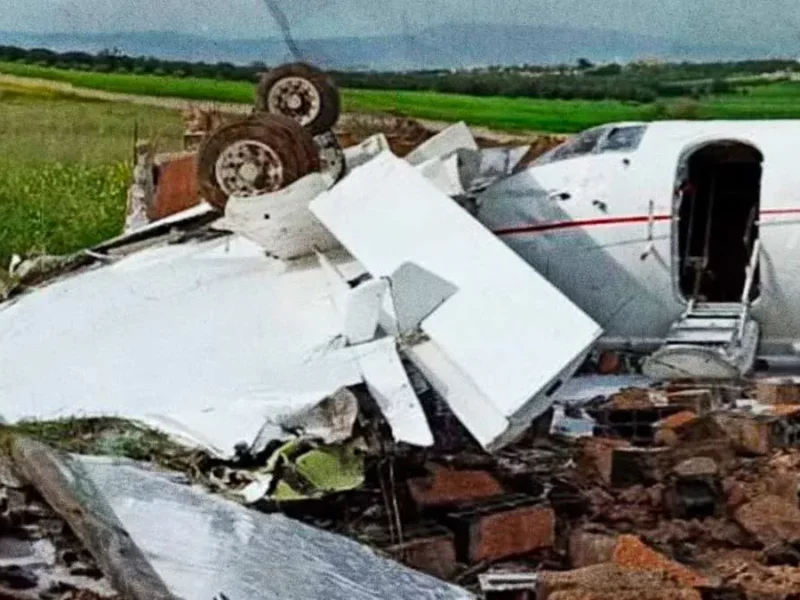 Mueren tres mexicanos en desplome de avioneta en Michigan, Estados Unidos