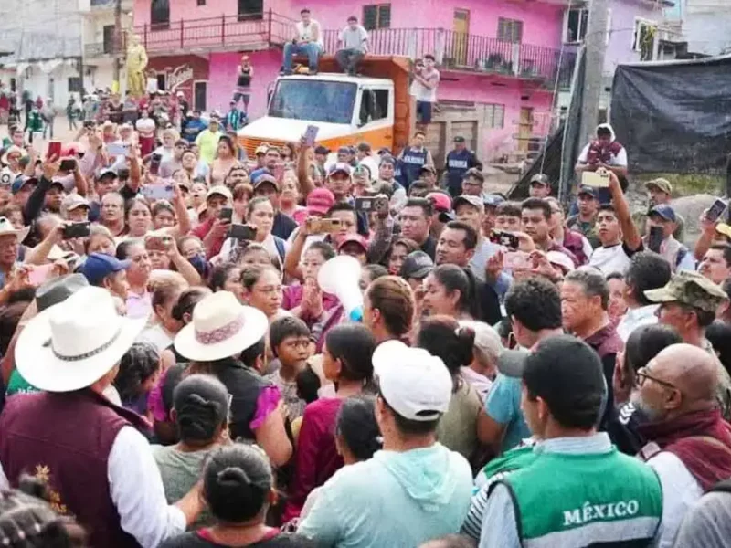 Claudia Sheinbaum atiende crisis en Huehuetla, Hidalgo tras impacto del huracán Priscilla