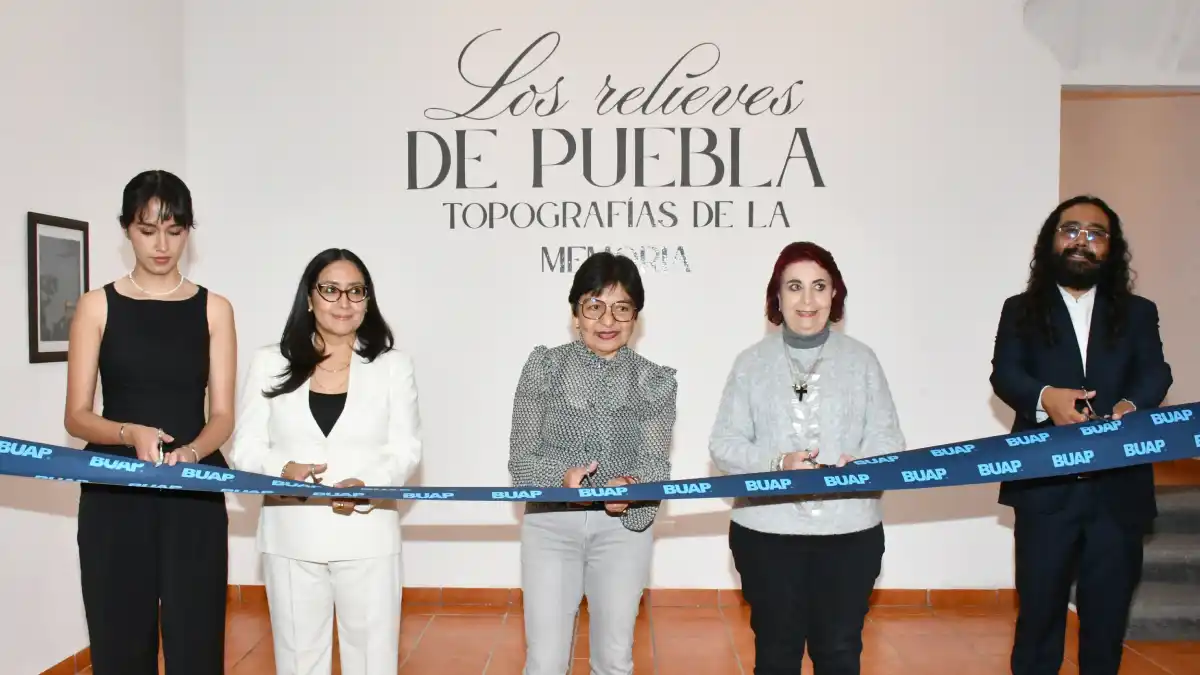 Se inaugura la exposición “Los relieves de Puebla Topografías de la memoria”