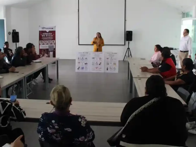 Participa Contralora Municipal en capacitación sobre Código de Ética dirigida a las 17 juntas auxiliares
