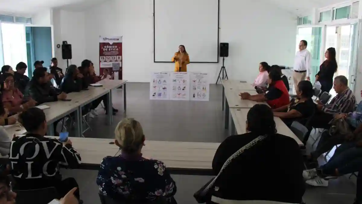 Participa Contralora Municipal en capacitación sobre Código de Ética dirigida a las 17 juntas auxiliares