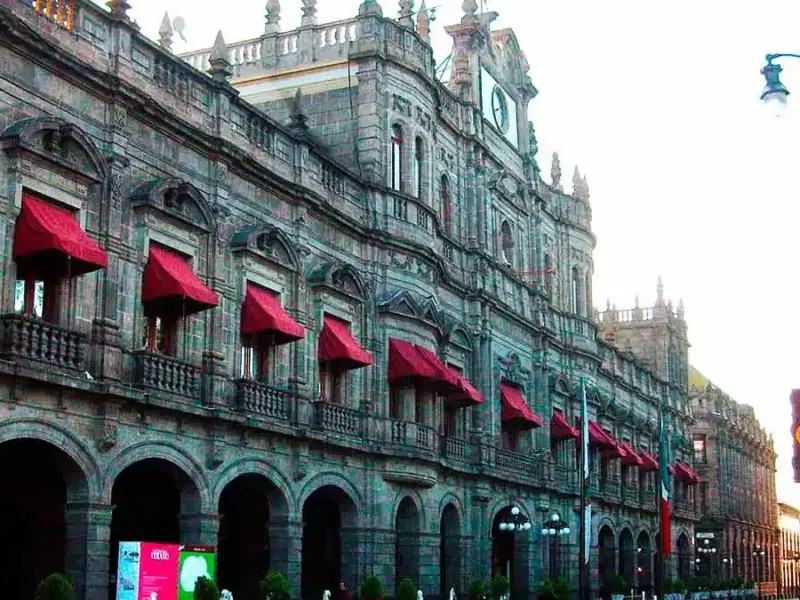 Ayuntamiento de Puebla liquidó el 97% de adeudos heredados en el primer año de gobierno