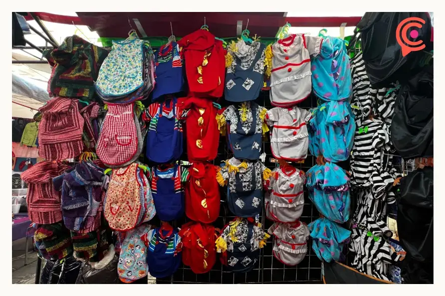 Fashion Pet lleva 30 años confeccionando ropa para mascotas en Puebla