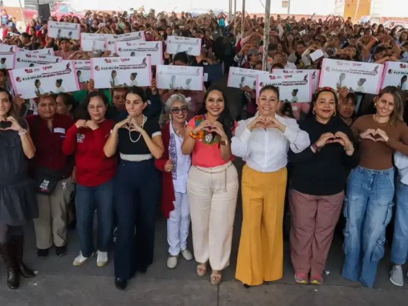Tonantzin Fernández impulsa el programa “Mujeres Heroínas” en San Pedro Cholula