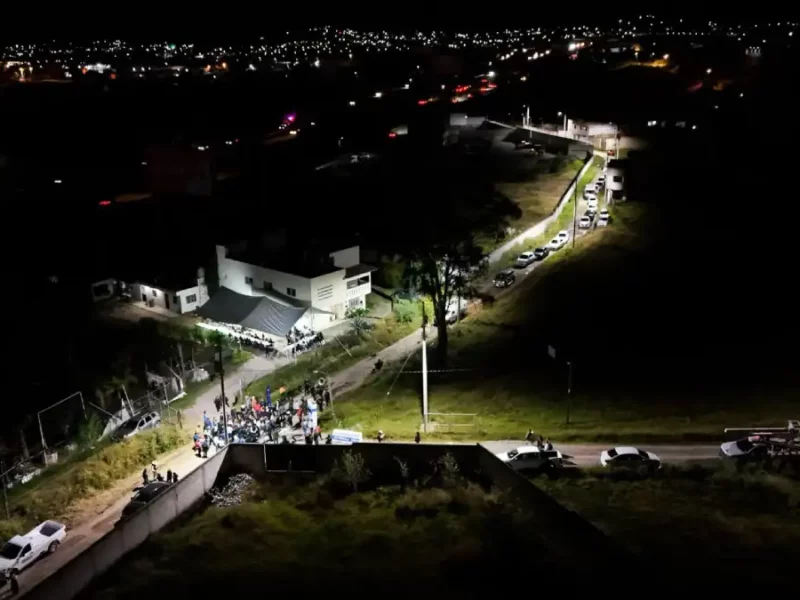 Entrega Lupita Cuautle obras de drenaje y electrificación en San Antonio Cacalotepec