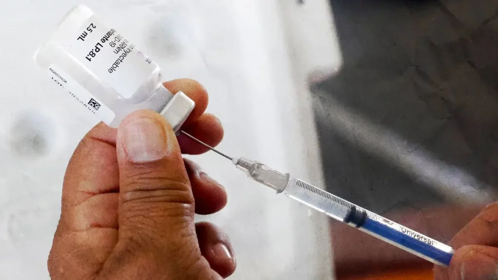 Inicia campaña de Vacunación Invernal en Puebla contra covid-19, influenza y neumococo