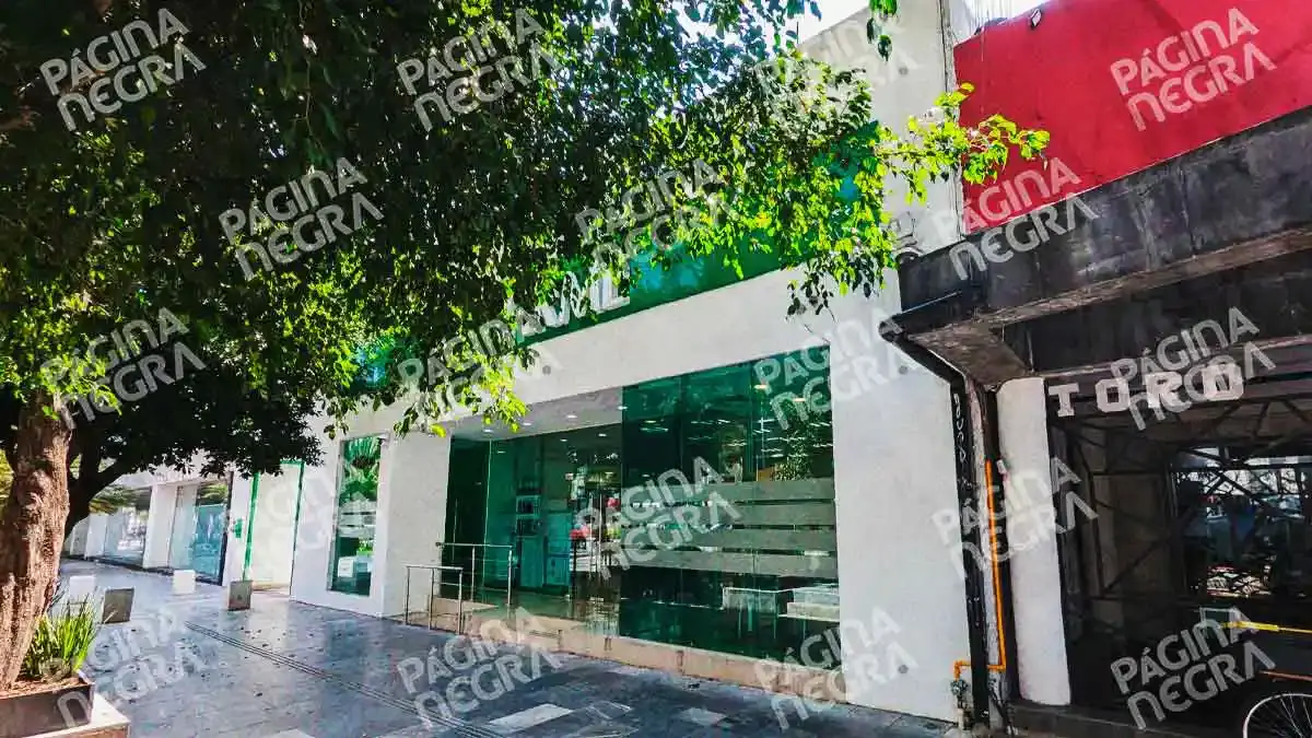 Asaltan Banco Afirme en Avenida Juárez, Puebla; roban 173 mil pesos desde ventanilla
