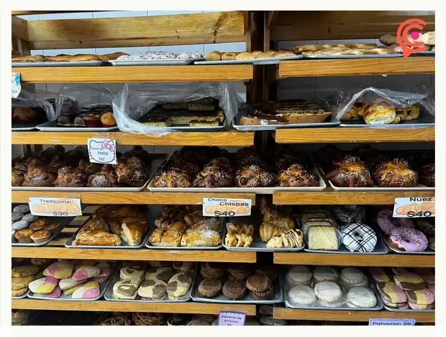 Panadería "Pan Real” en Puebla conquista paladares con sus hojaldras rellenas