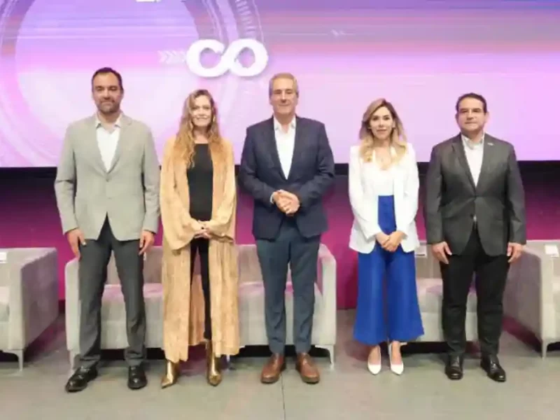Participa Pepe Chedraui en Conéctate Emprendedor con Ana Victoria García Álvarez