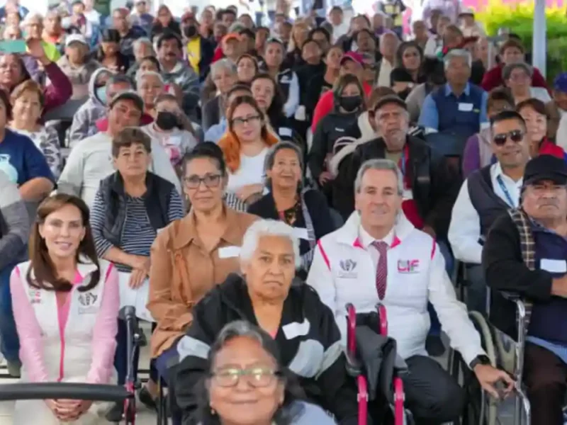MariElise Budib y Pepe Chedraui entregaron 122 aparatos funcionales a personas con discapacidad